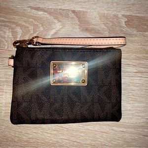 Micheal Kors Wristlet OFFERS WELCOME